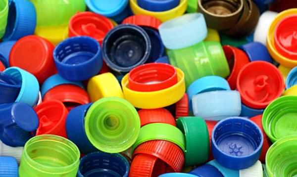 Multicolored bottle caps for recycling